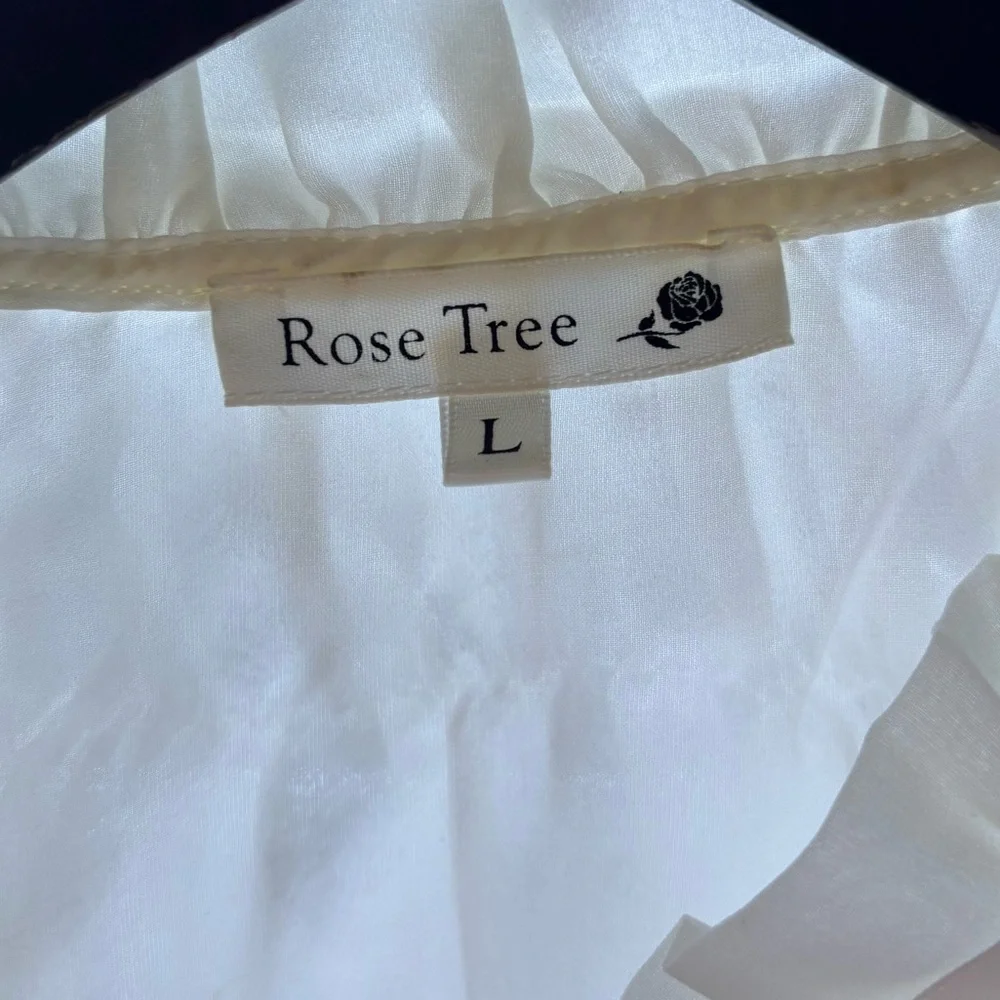 Rose Tree | White Ruffled Duster - Picture 6 of 7